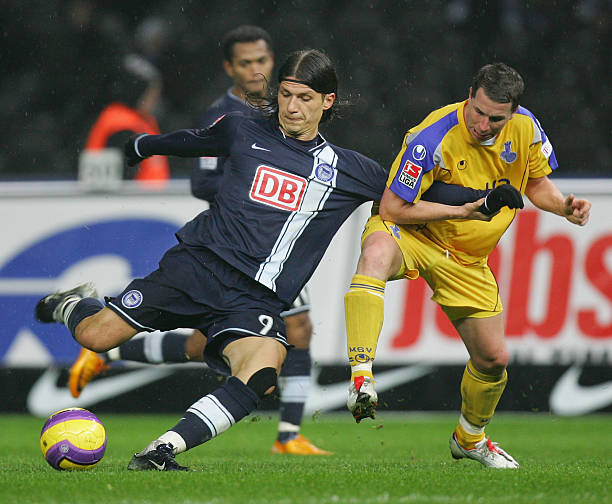 选手们通过 选手们通过