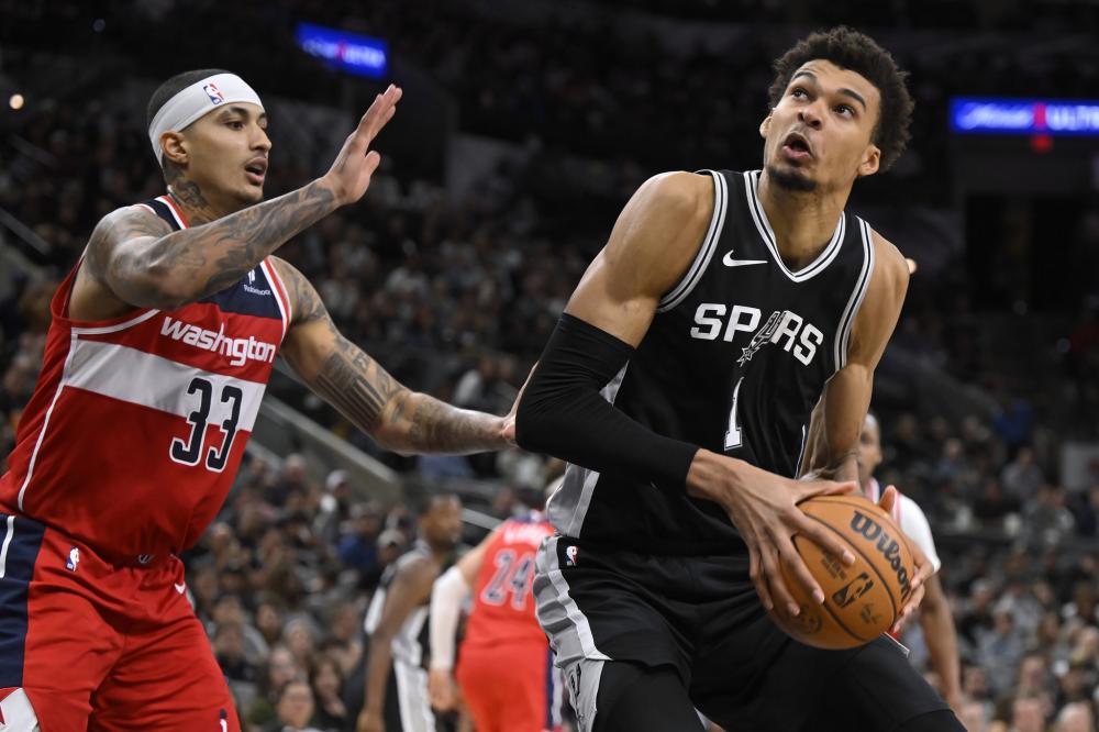 运动员在竞 运动员在竞